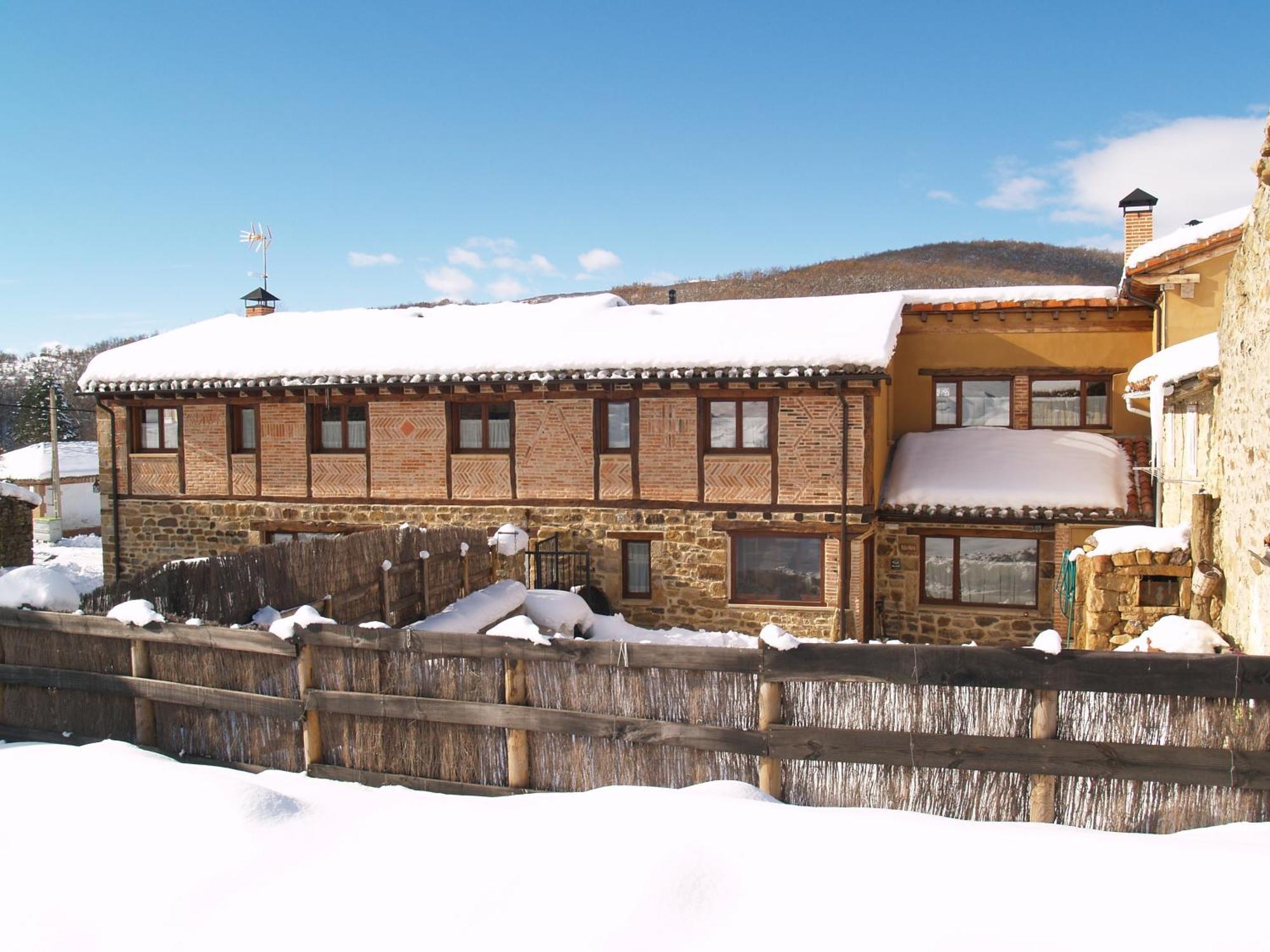 Hotel Rural Piedra Abierta San Martin de Perapertu Exterior foto