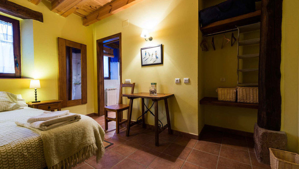 Hotel Rural Piedra Abierta San Martin de Perapertu Exterior foto